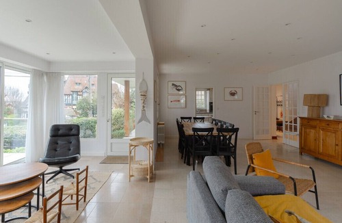 Houlgate House | Rare gem with spa 2 steps from the sea