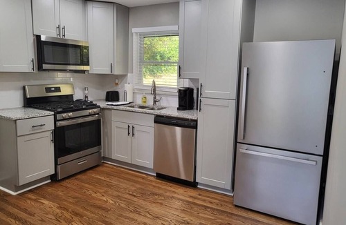 Atlanta House | Rare+Heated Pool & Spa+Near Downtown