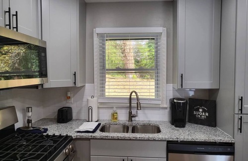 Atlanta House | Rare+Heated Pool & Spa+Near Downtown