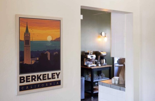 Fairview Park House | Rare Luxury Berkeley Retreat w/Hot Tub