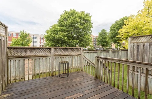 London Apartment | *Rare* Luxury Home w/Jacuzzi near UWO & Downtown