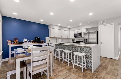 San Antonio House | Rare Opening Mothers Day Weekend | 4BR | SeaWorld