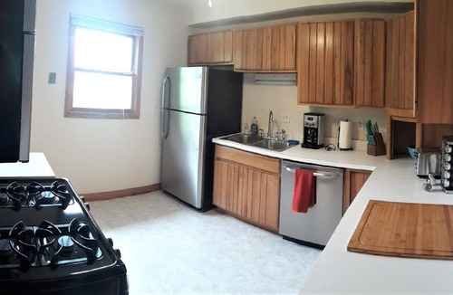 Miller Beach House | Rare Private Heated Pool w/in 1.5 Blocks to the Beach!