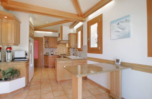 Chanaz Villa | Rare villa in the heart of “Little Savoyard Venice”