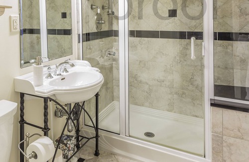 Califon Bed & Breakfast | Raritan Inn