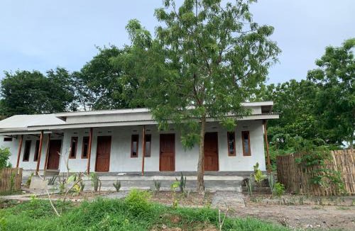 Jerowaru Hotel | Rasta Homestay Ekas Bay