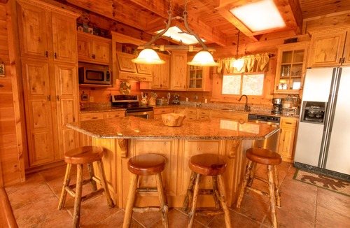 McGaheysville Cabin | Rated Best Shenandoah Log Home by Washingtonian Magazine!