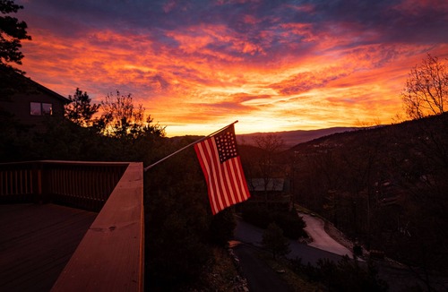 McGaheysville Cabin | Rated Best Shenandoah Log Home by Washingtonian Magazine!