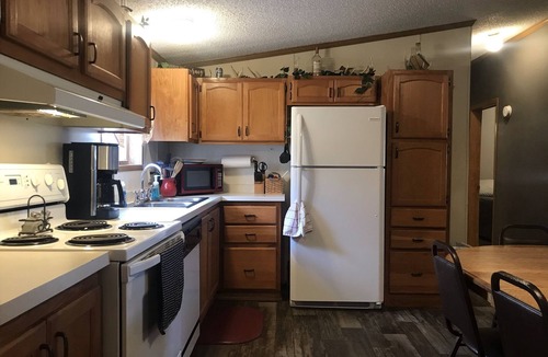 Moravia Cabin | Rathbun Lake, Deer Run Rental, & Fully Furnished Cabin!