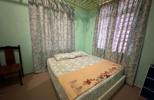 Kampung Rambutan Rendang Ski Chalet | Raudah Homestay