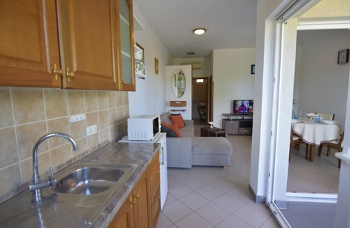 Dajla Apartment | Raul Dajla holiday flat near the sea