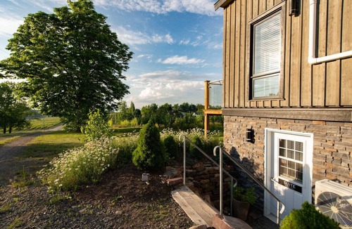 Wolfville Apartment | Raven Hill Vineyard Lower Suite