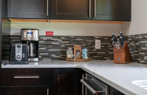 Sequim Cabin | Raven Meadows Cabin