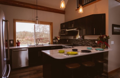 Sequim Cabin | Raven Meadows Cabin