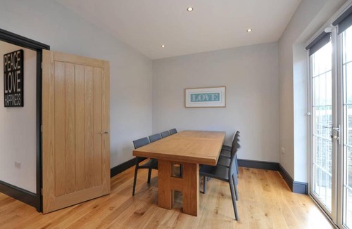 Bath House | Ravencliff