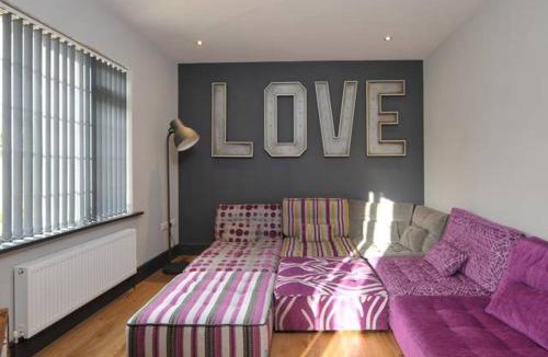 Bath House | Ravencliff