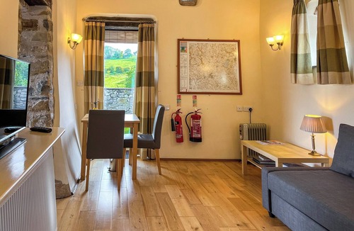 Newton Grange Cottage | Ravenscliffe Cottage