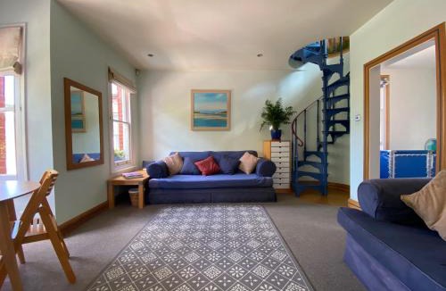 Ravenscourt Park Apartment | Ravenscourt Gardens