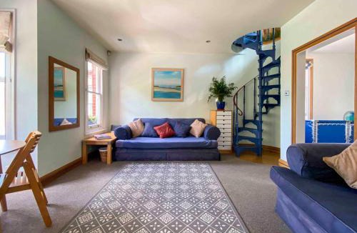 Ravenscourt Park Apartment | Ravenscourt Gardens