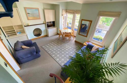 Ravenscourt Park Apartment | Ravenscourt Gardens