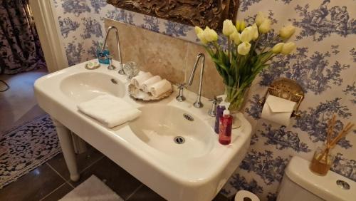 Mansfield Bed & Breakfast | Ravenscroft B&B