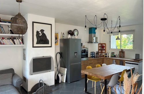 Saint-Nazaire House | Ravissante Maison Face au Jardin des Plantes et à Deux pas du Front de Mer