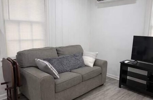 Albany House | Rawson Circle Cottage