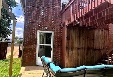 Newnan Apartment | Ray of Sunshine!