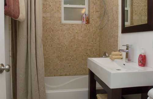 Bucktown Bed & Breakfast | Ray's Bucktown B&B