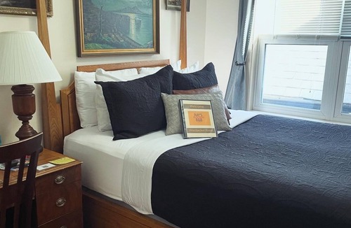 Bucktown Bed & Breakfast | Ray's Bucktown B&B