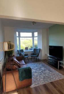Treforest Apartment | Raymond Views