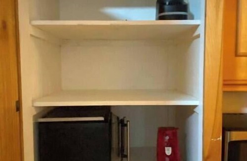 Orangeburg House | RayneBow Royalty