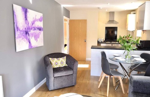 Oxford Apartment | Razia Apts 8 (Westminster | 2 Bed 1st Floor Apt.