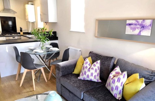 Oxford Apartment | Razia Apts 8 (Westminster | 2 Bed 1st Floor Apt.