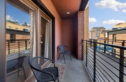 Fayetteville Condo | Razorback Retreat on Dickson Street