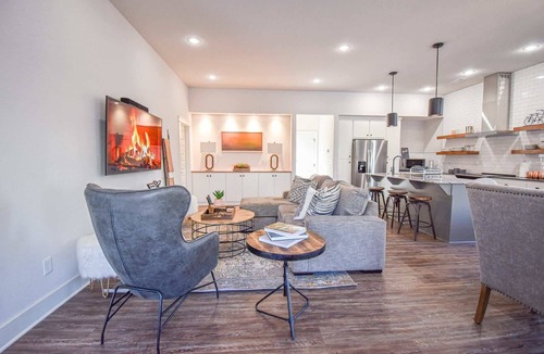 Fayetteville House | Razorblock North - 1 mi from DT - 3 blocks to UofA