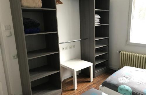 Souppes-sur-Loing Apartment | RDC Maison privée avec très grande cour