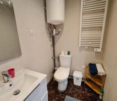 Villeparisis House | RDC, Parking, 20-30 min en voiture Disney, Aéroport, Parc des Expositions, Stade, Astérix