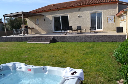 Saint-Laurent-de-la-Salanque Villa | Rental villa 7 persons, spa