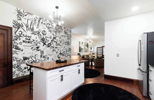 Winterset Apartment | Read, Write & Relax in Winterset, near Downtown Square. Historic apartment.