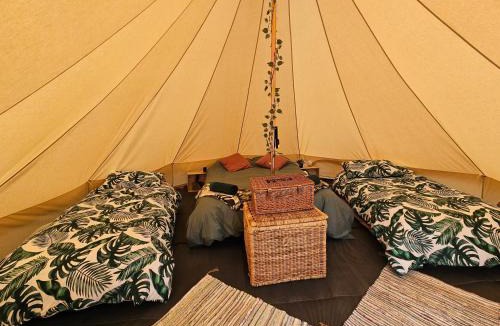 Howlett End Other | Readers Field Glamping