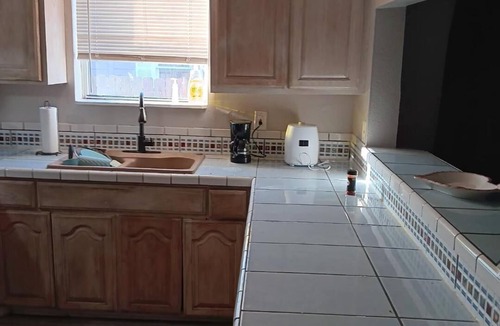 Central City House | REALLY CUTE REMODELDED 2 BR HOME, Corpus Christi CH/A.CLOSE TO REFINERIES, I37