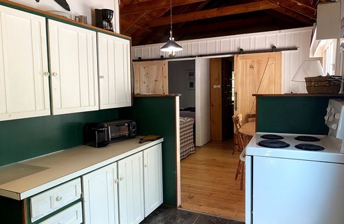 Rideau Lakes Cottage | Rebecca's Waterfront Cottage Westport Ontario