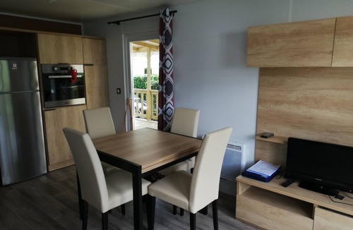 Gastes House | RECENT 3 BEDROOM MOBILE HOME in 4* campsite ENVIRONMENT NATURE