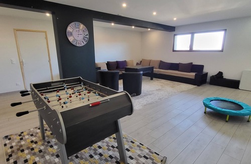 Publier Villa | Recent 5-bedroom villa