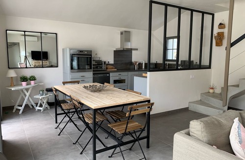 L'Epine House | Recent house built in 2016, 600m from the beach.