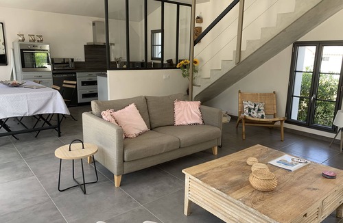 L'Epine House | Recent house built in 2016, 600m from the beach.