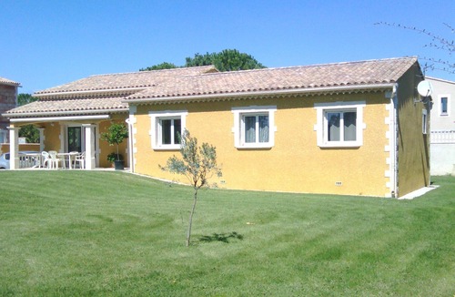 Lapalud House | recent house with large plot