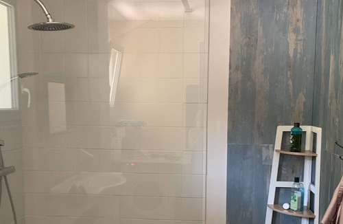 Groisy House | Recent modern and bright house with fireplace