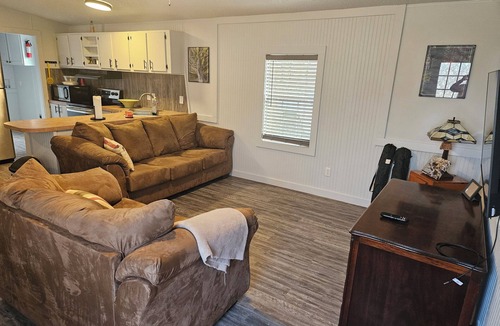 Ash Flat House | Recent upgrades for a great place to rest your head in Ash Flat